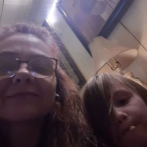 Meet your Posher, Cynthia